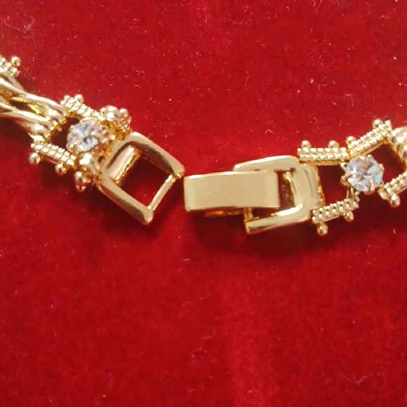 Elegant Gold Bracelet with Silver Accents - Picture 2 of 6